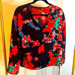 ECLAIR/ Red Floral Blouse/size small
